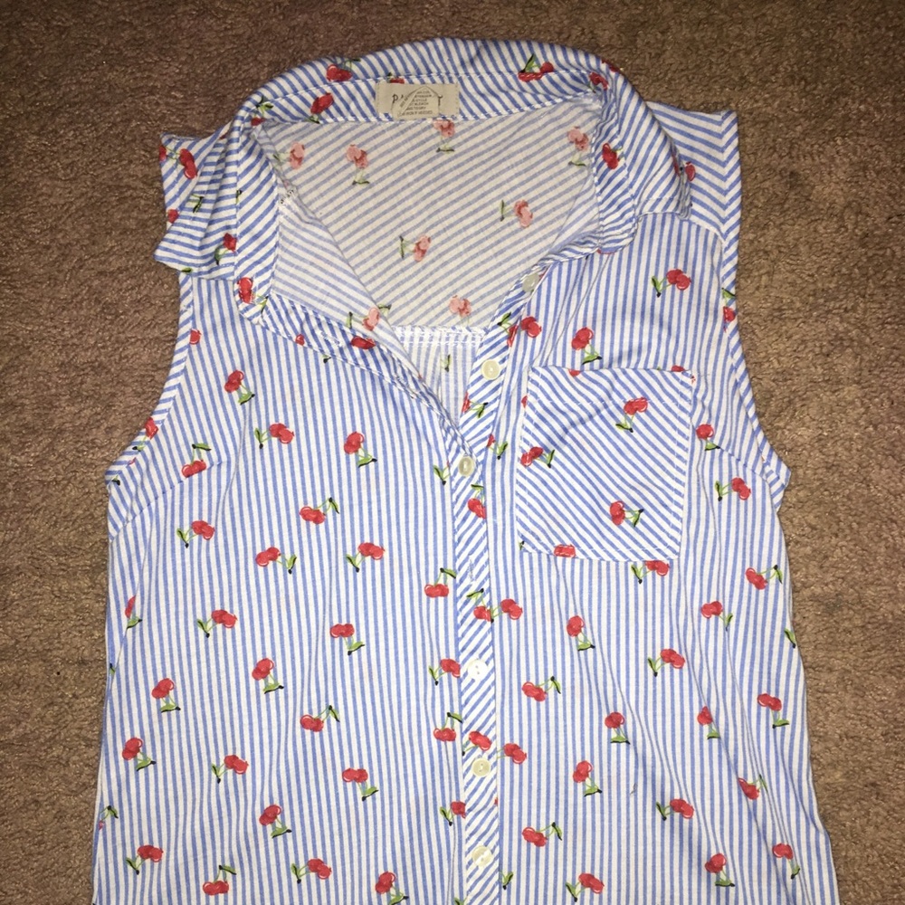 never worn polyester button down shirt